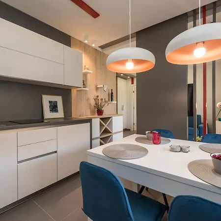 Dali Apartment *